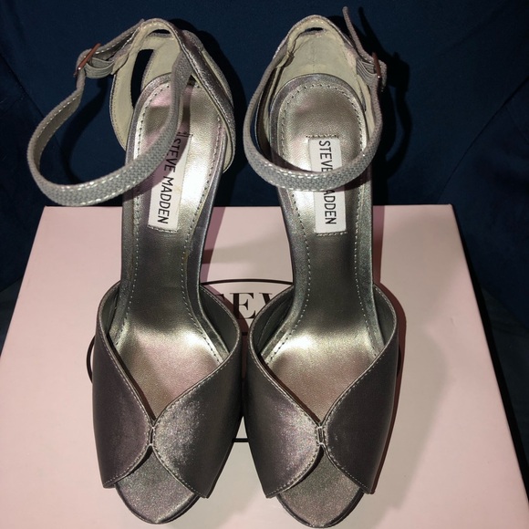 Like New - Steve Madden Tia Silver Satin Heels - Picture 3 of 10